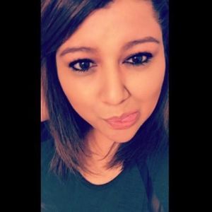 Meet your Posher, Delia